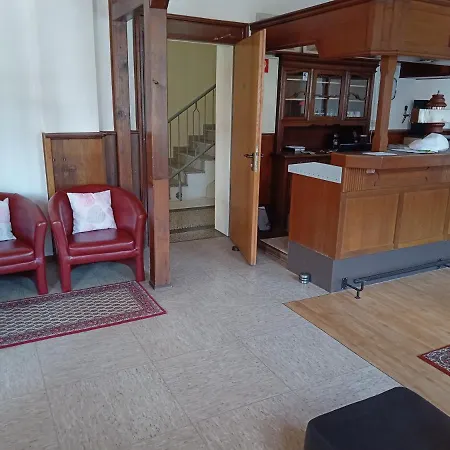 Kremer Hostel *