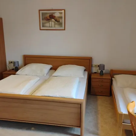 Kremer Hostel